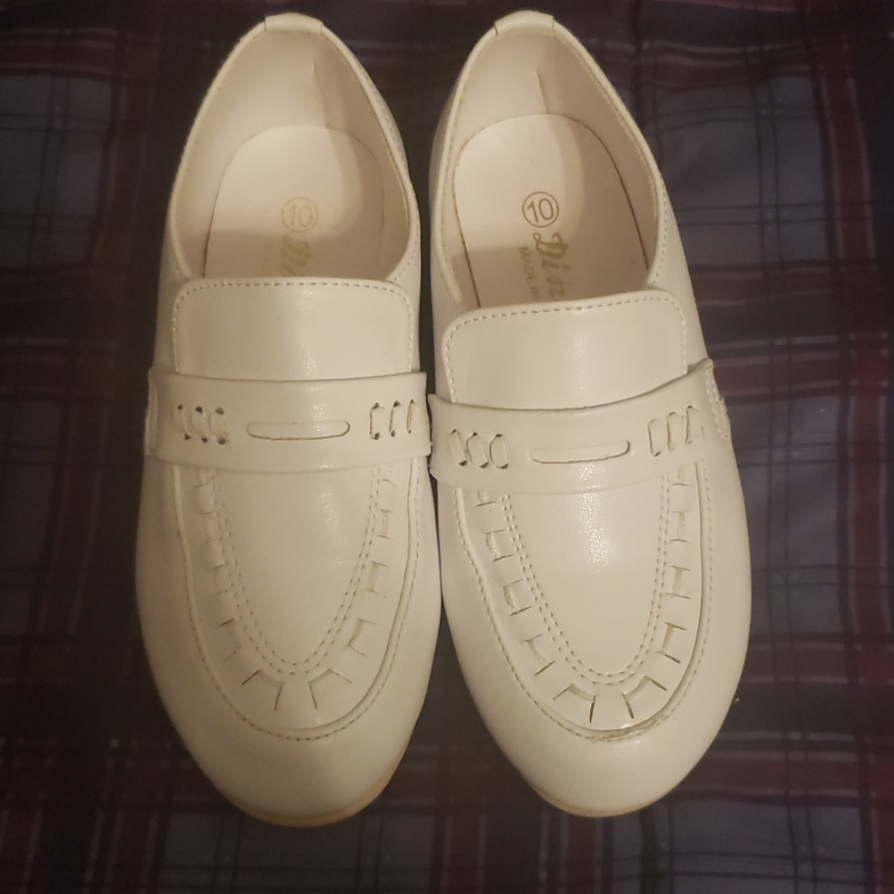 Dress shoes